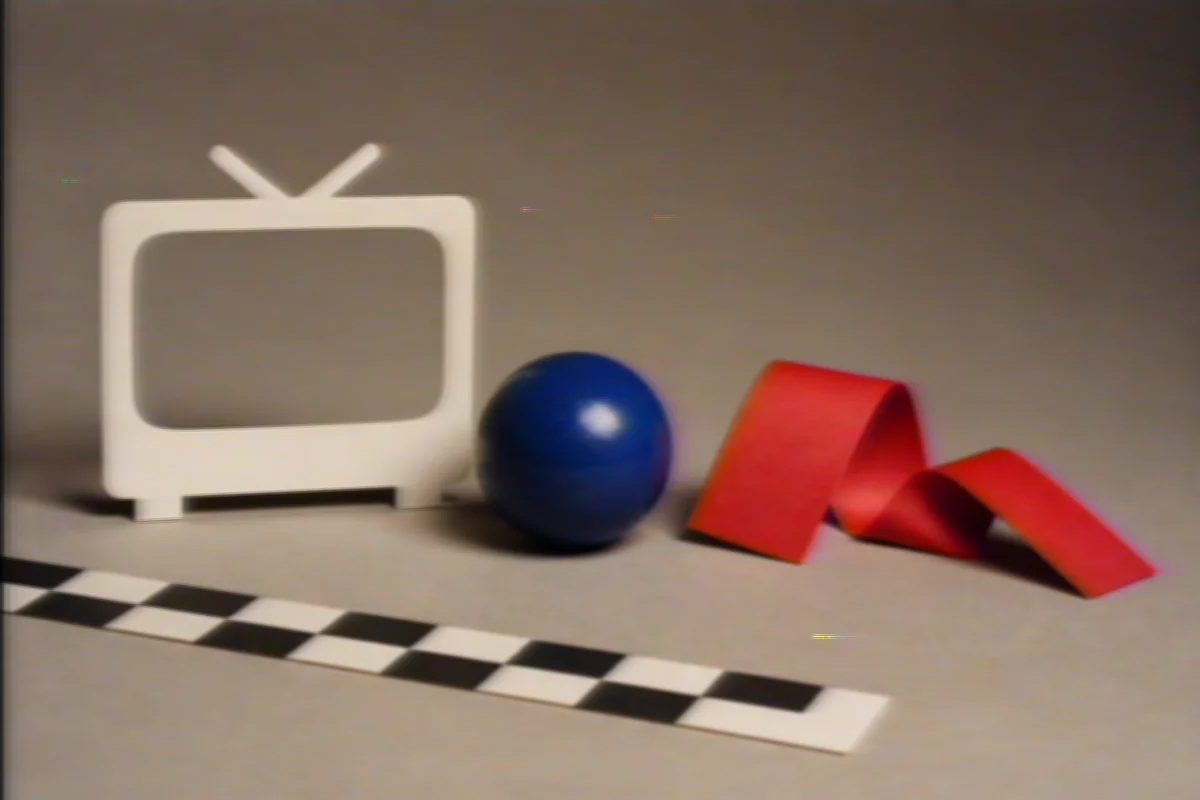 CRT TV output with softened horizontal detail and field texture